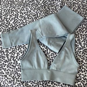 weworewhat set in pearl blue